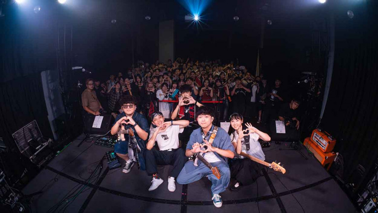 延續巡演能量延燒 好大一把勇者劍推新單曲〈伊迪爾特Idiot〉以夏季戀愛趕走冬日寒流