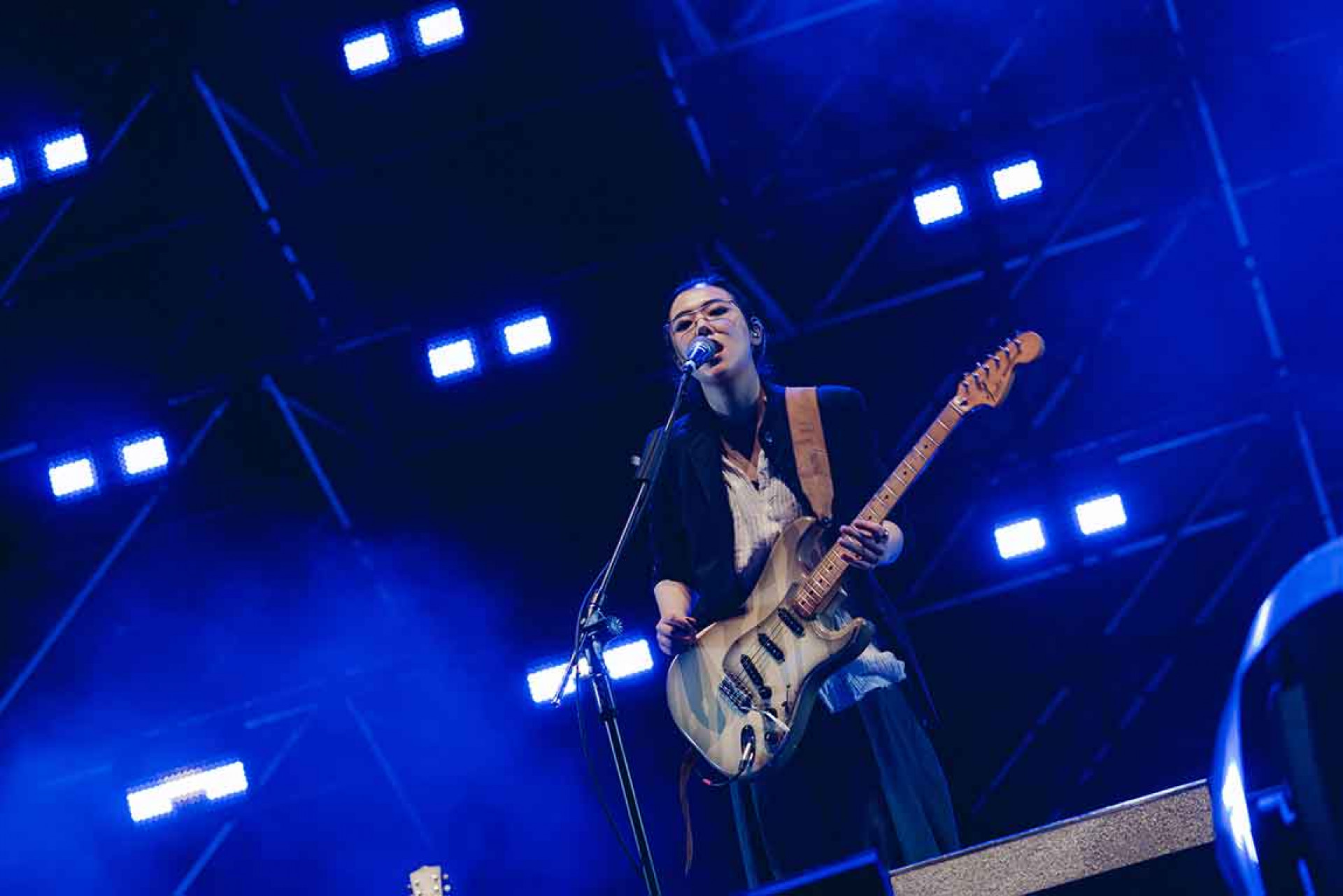 新曲〈NOW〉的震撼高音點燃現場