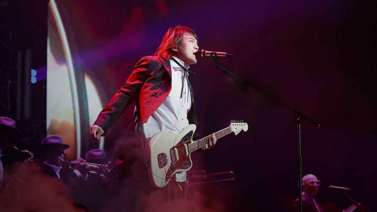 此生必看Live現場！最讓人上癮的Rock Star 伍佰演唱會 高雄巨蛋萬名觀衆 合唱聲響徹雲霄