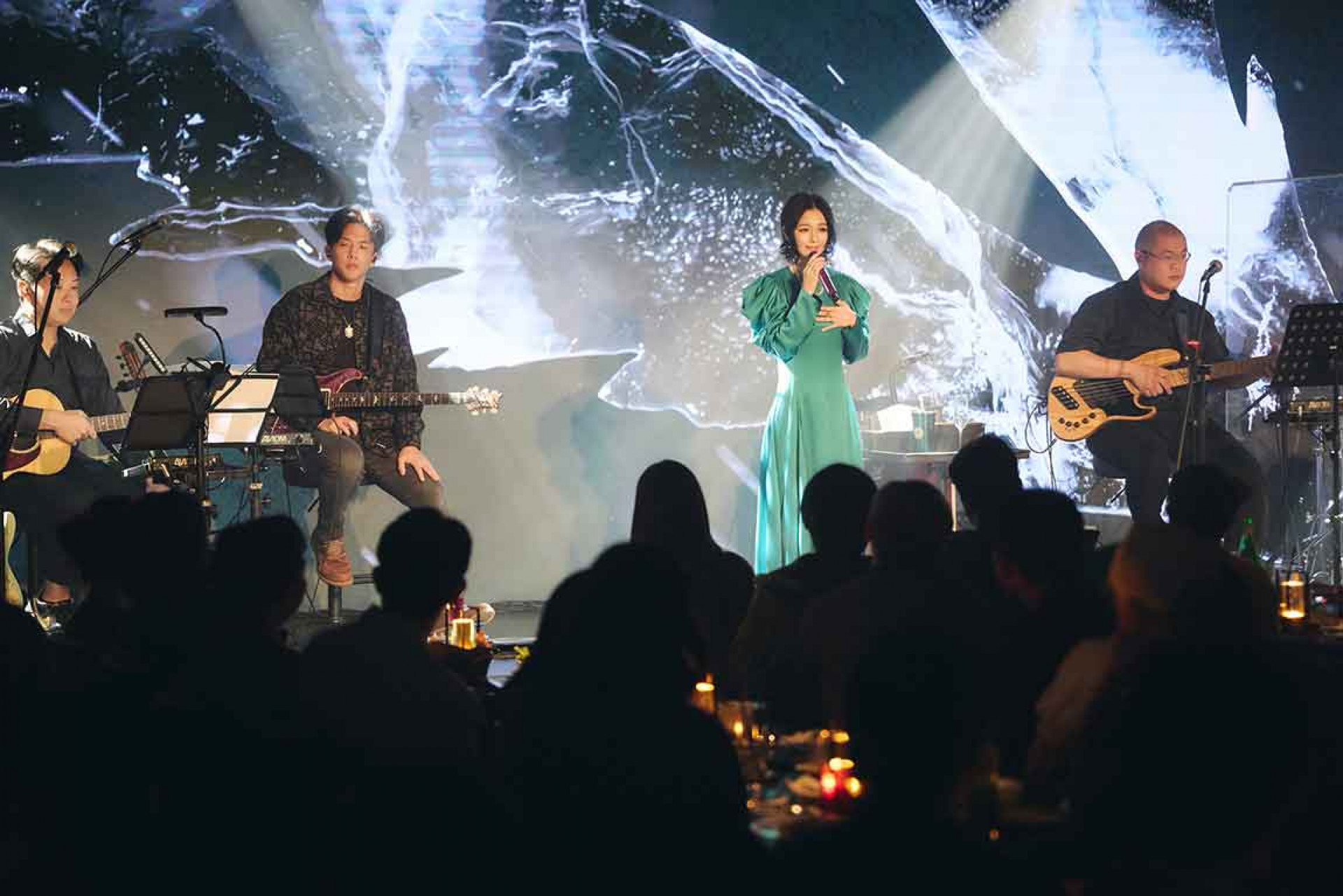 以音樂出發 Less is More為主旨 呈現20分鐘不插電最純粹演出