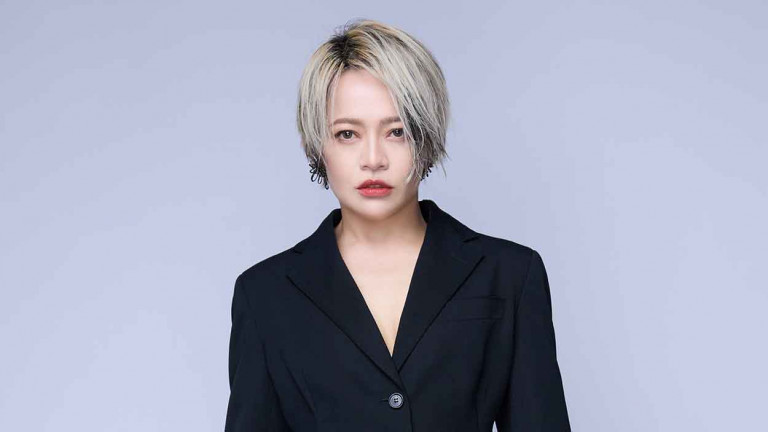 戴愛玲續約華納新篇章！新年新希望桃花趕快來 笑談被催婚趣事