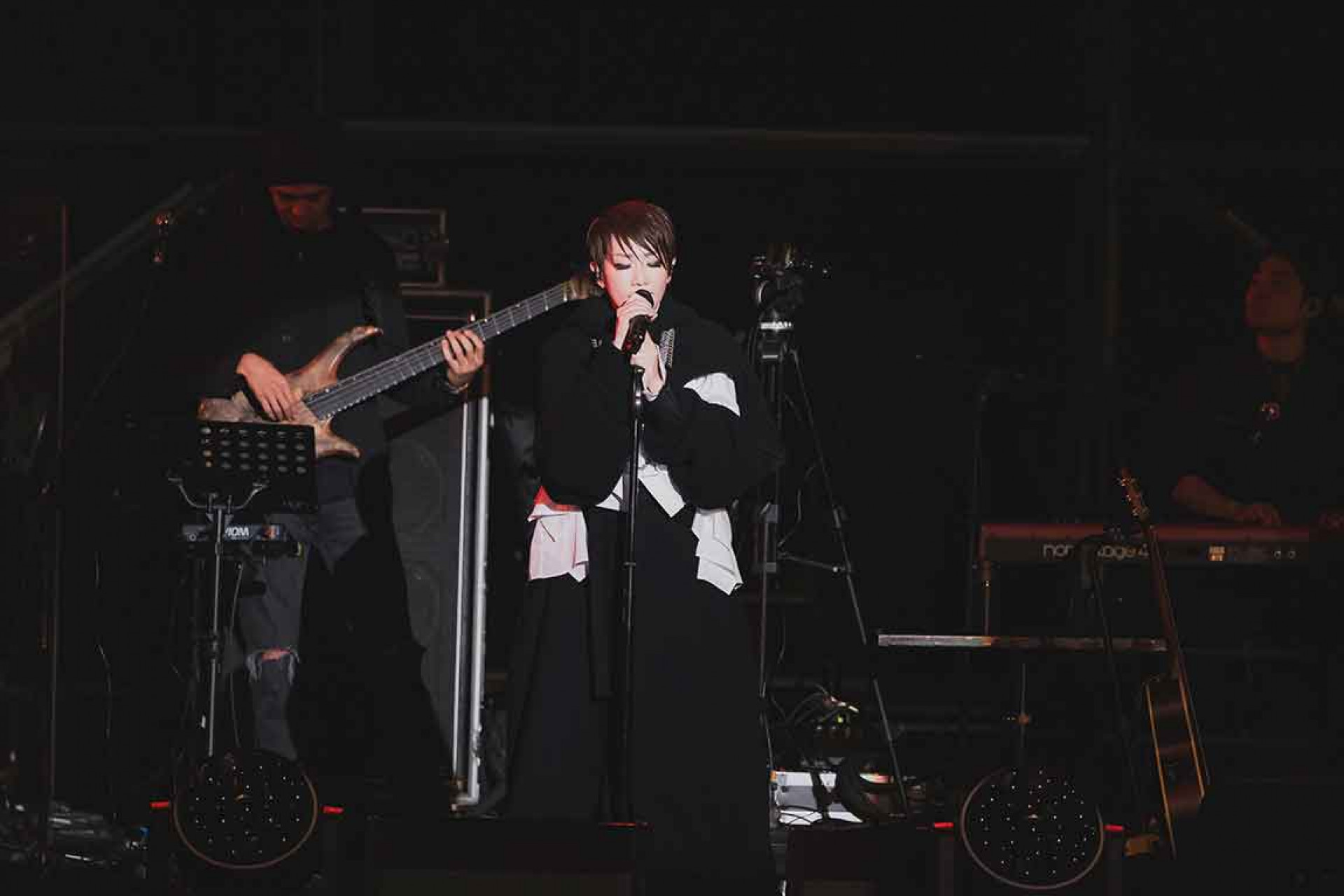 林憶蓮驚喜登場   從〈灰〉歷〈歸零〉唱到〈太陽系〉完整呈現生命能量