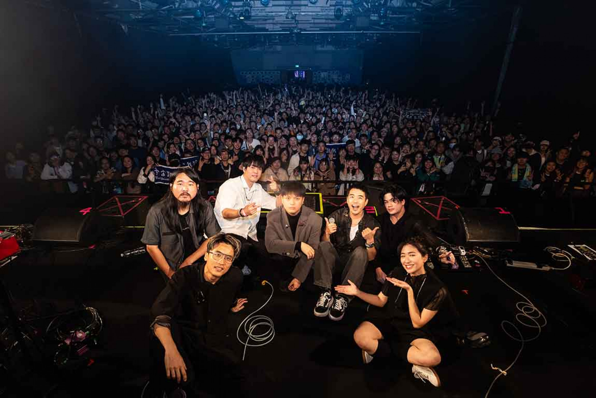 老王樂隊 ft. 四分衛阿山 ft