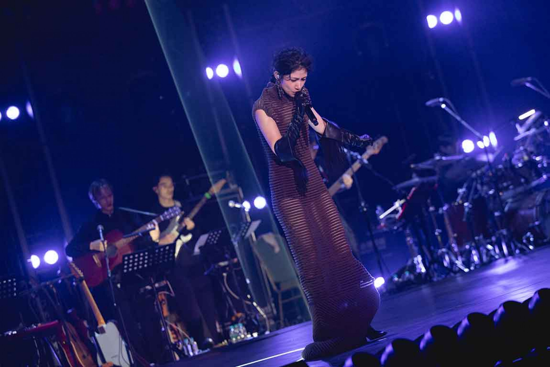 “全能歌后”李千娜出道首場大型個唱 30多首曲目