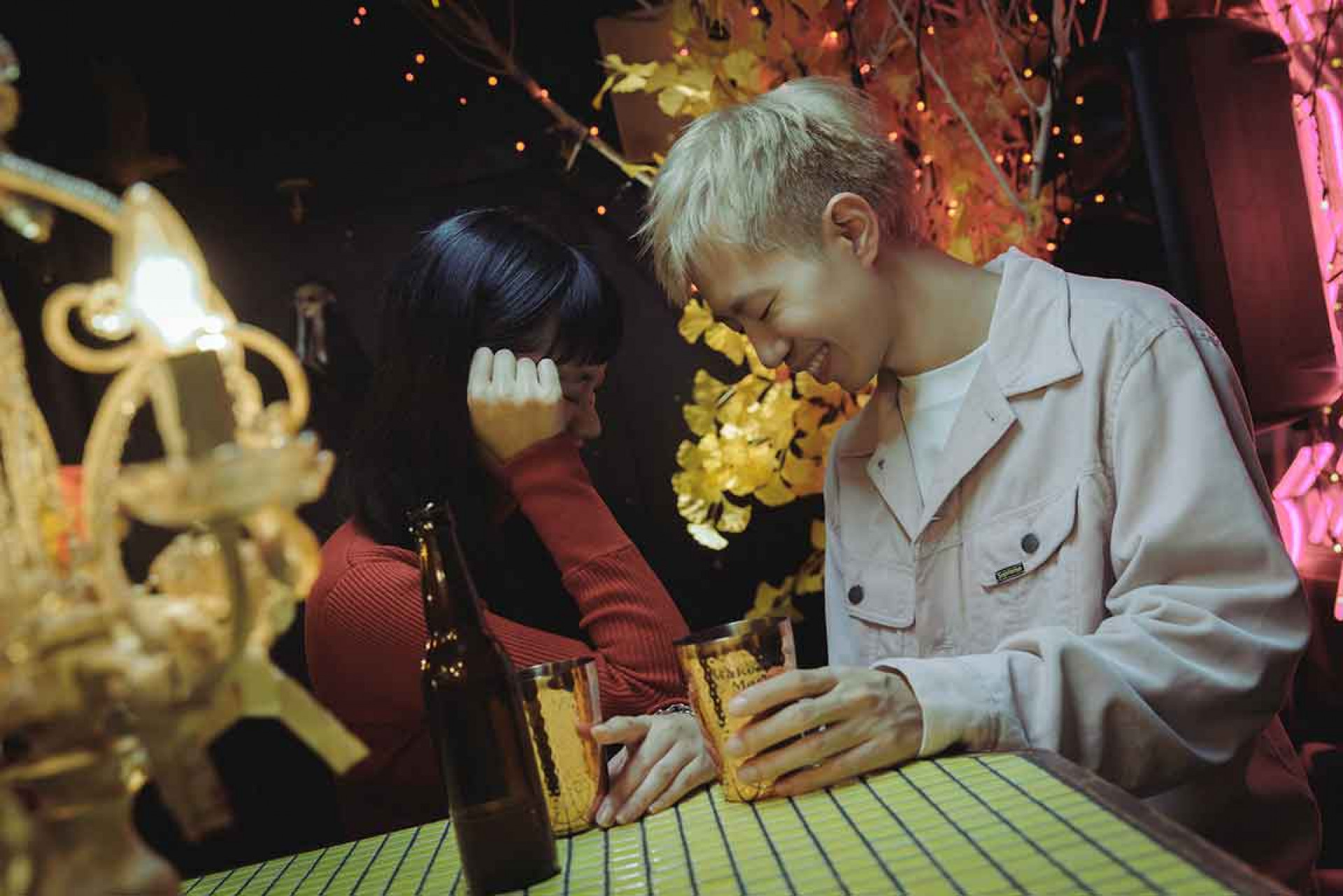 第二波抒情主打〈沒發生的愛情〉，延續專輯「尋找自我」的核心精神