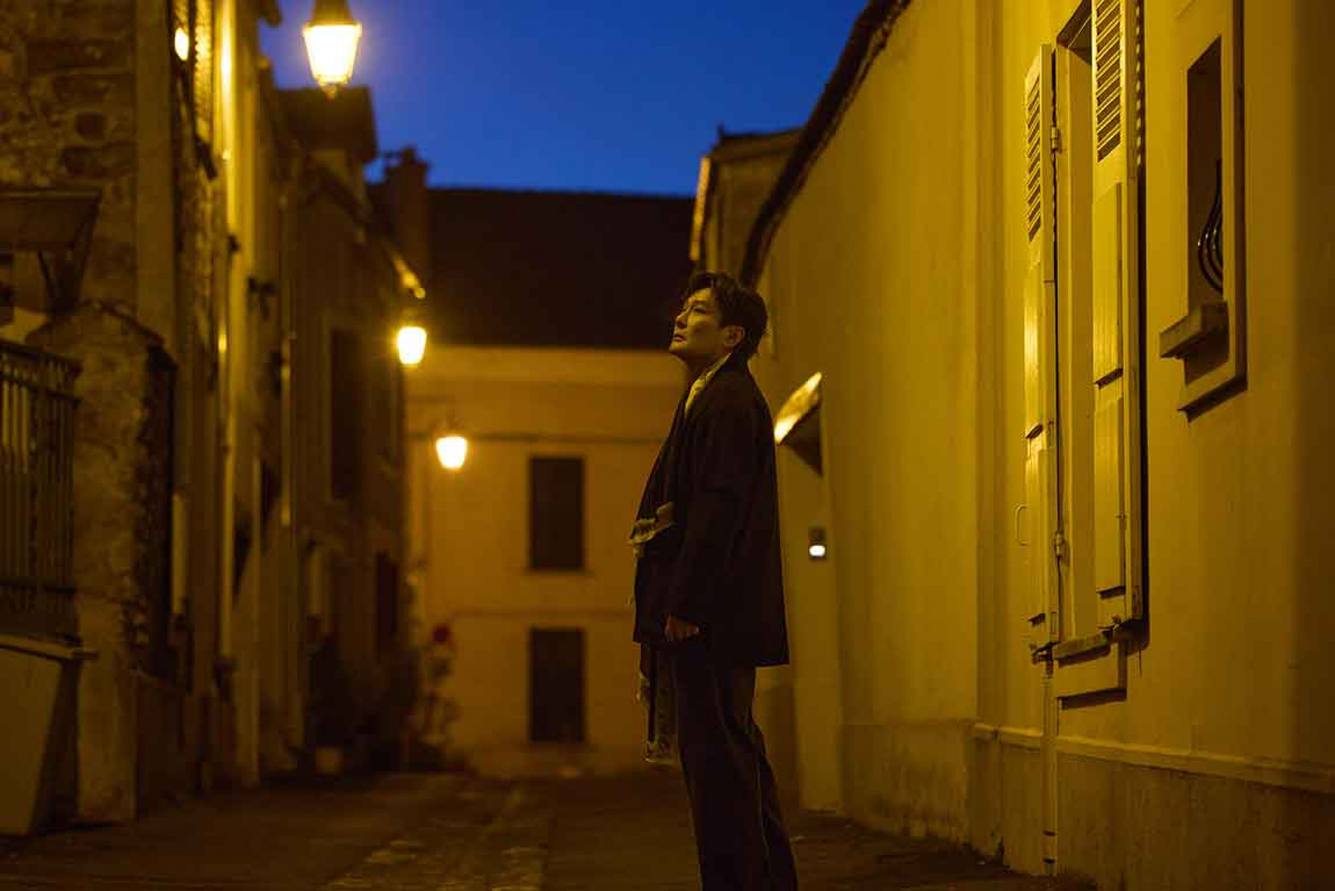 MV暗藏文學彩蛋 西蒙波娃成〈守候〉靈魂線索 揭法文口白來源