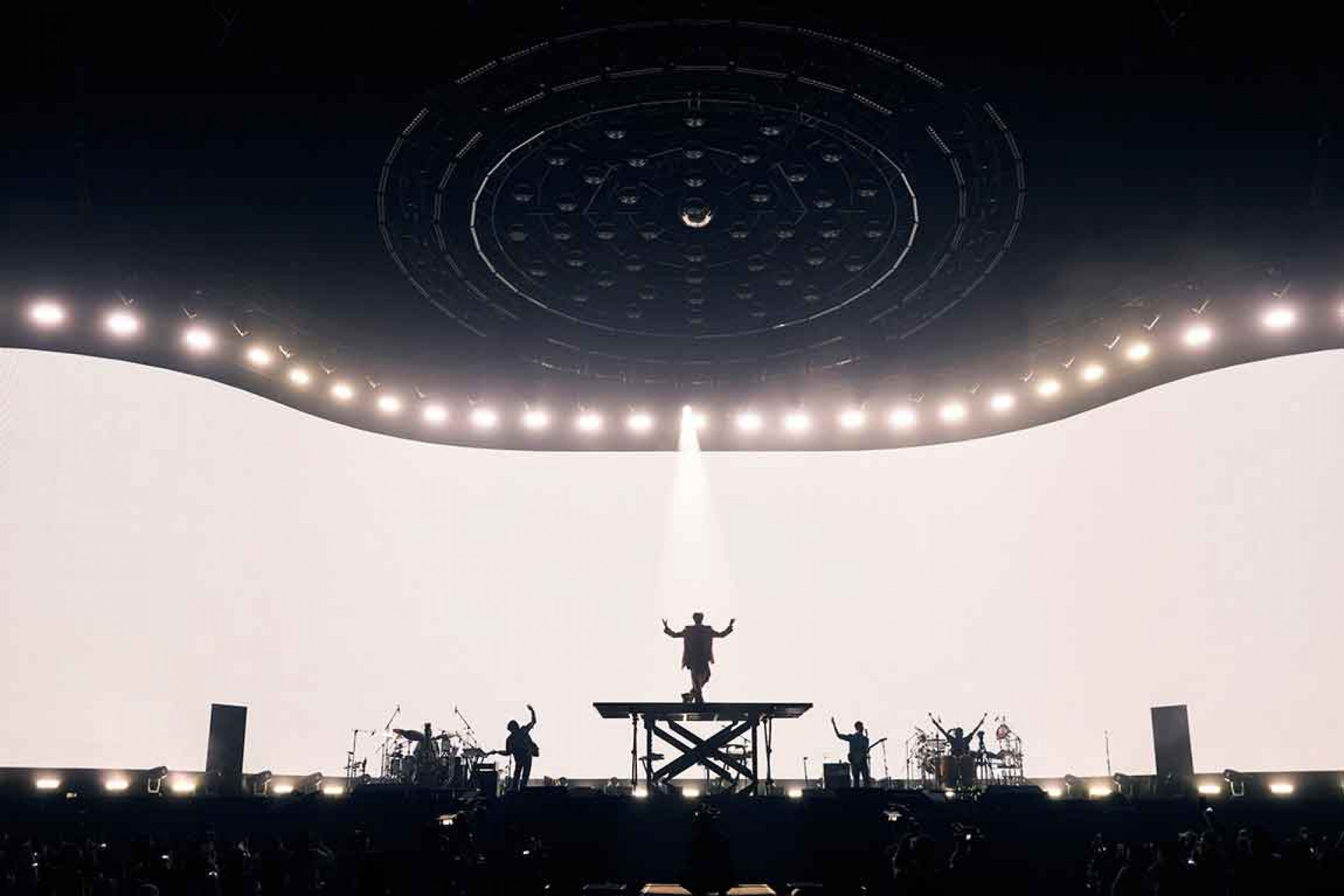 宇宙人小玉〈成名15秒〉尖叫聲響徹雲霄。(相信音樂提供)