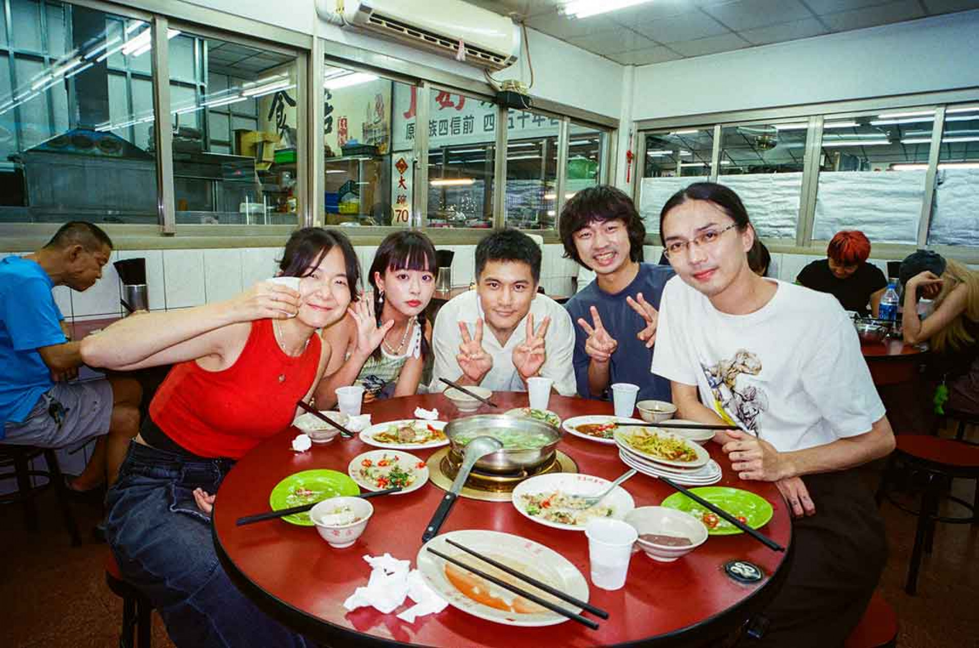 百合花送上歲末年終大禮 釋出〈龍眼〉新曲MV 打造夏日青春氣息