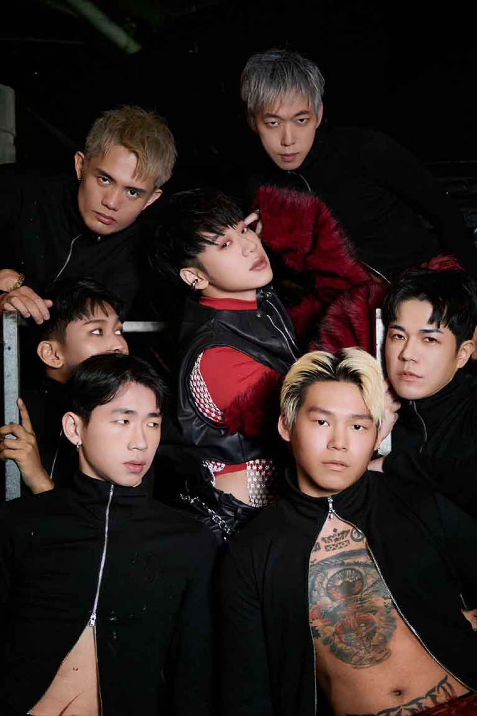 小賴單扛跨年攜6位者辣翻全場