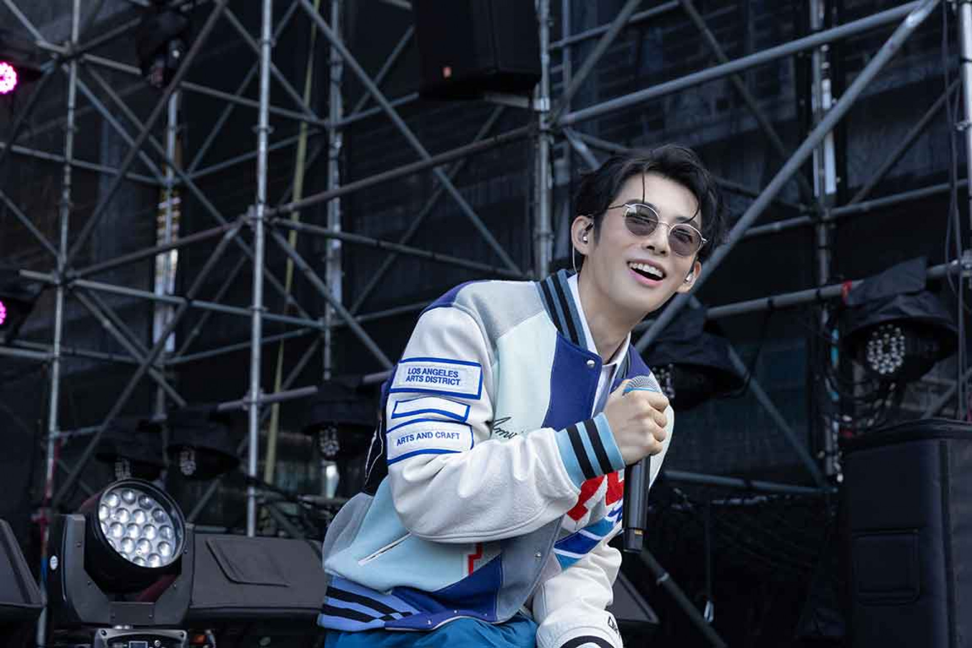 蕭子墨在「500 趴」首唱新歌〈調頻〉