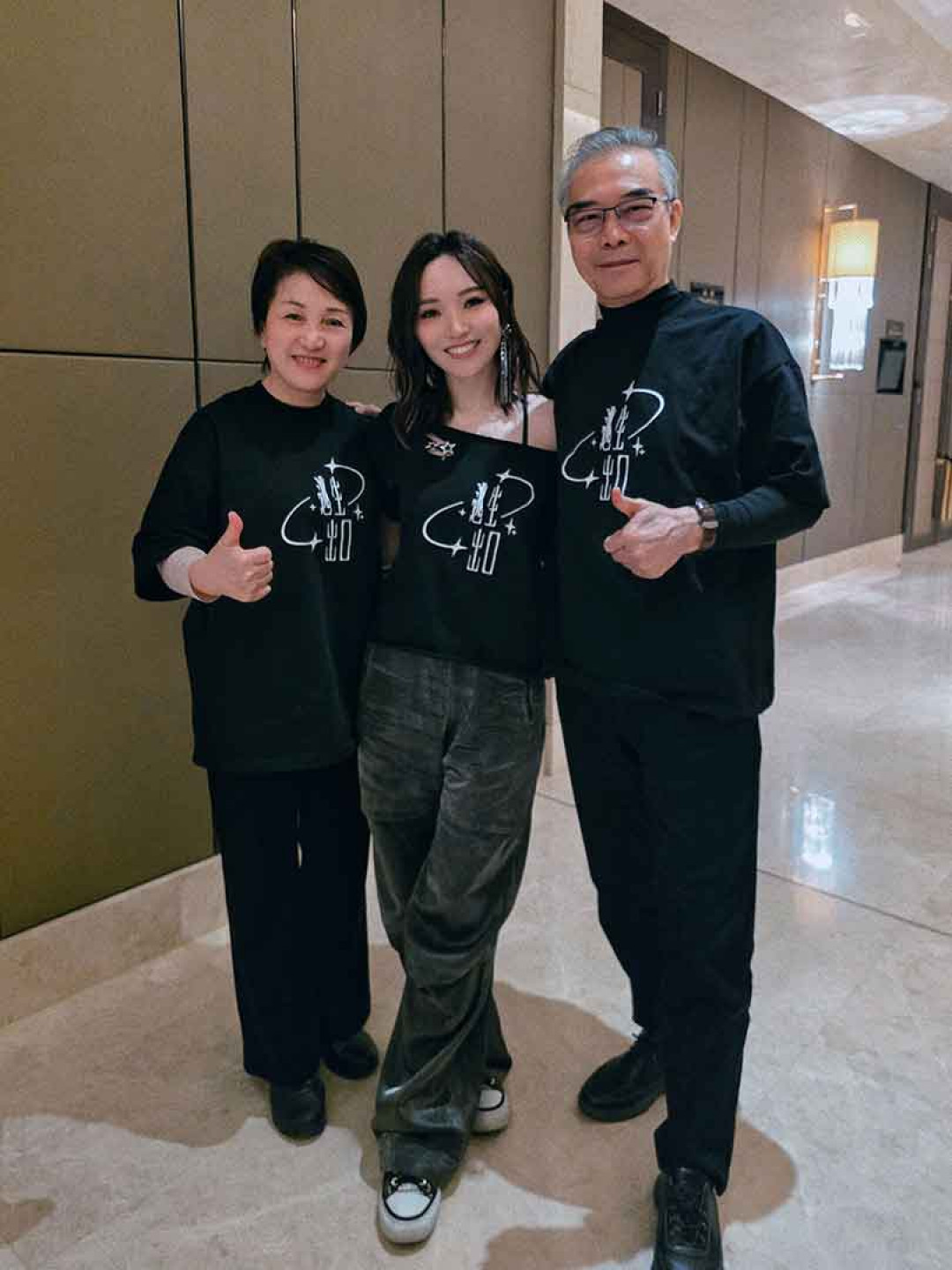 巡演南京站,爸爸媽媽瞞著閻奕格驚喜現身力挺!