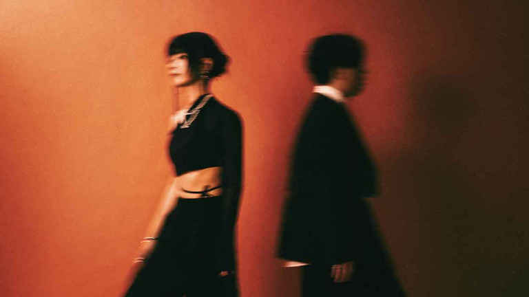 雙人組合 VH 釋出全新單曲〈風吹過〉 農曆年後釋出重大消息暗喻即將開啟全新篇章