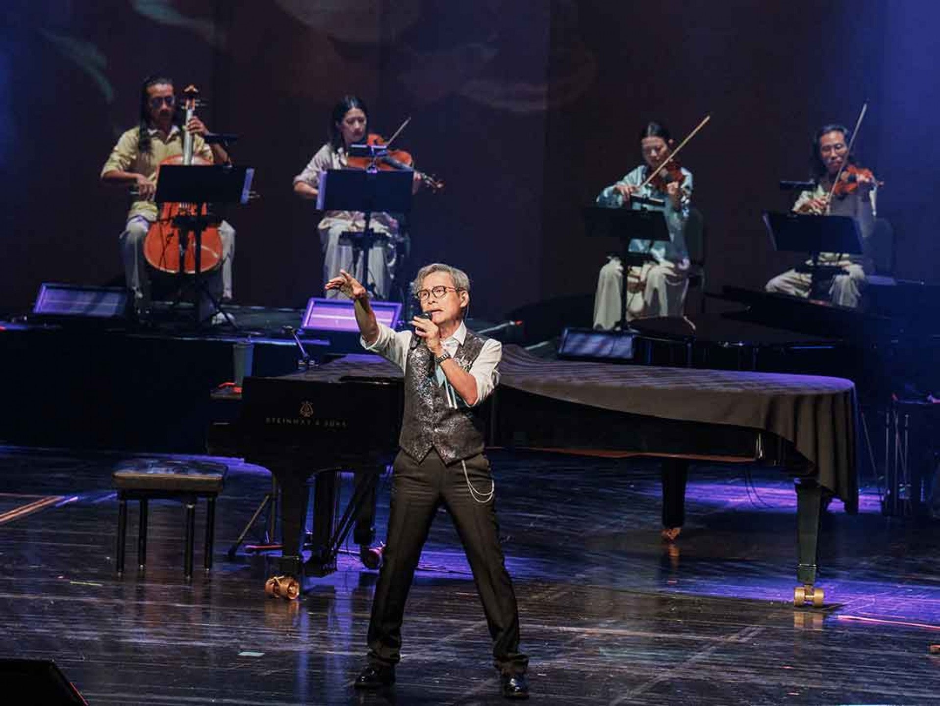 羅大佑與「 春龍交響樂團 」