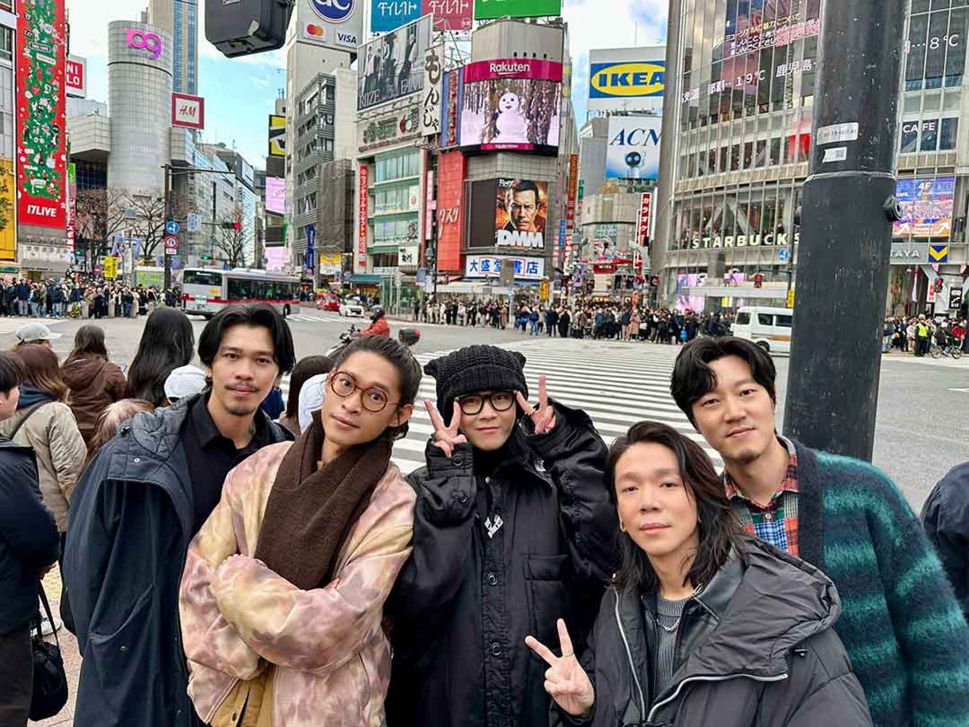 麋先生勢不可擋!《都是浪漫害的》專輯首首MV勇破百萬點閱。(相信音樂提供)