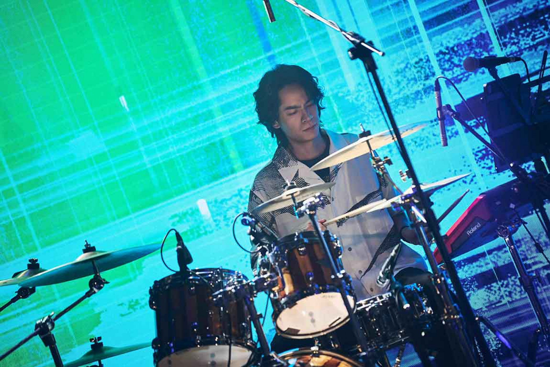 青春扛Talking重任 助小王子換吉他 逼出超撩金句「給他15秒，給你一輩子的回憶」