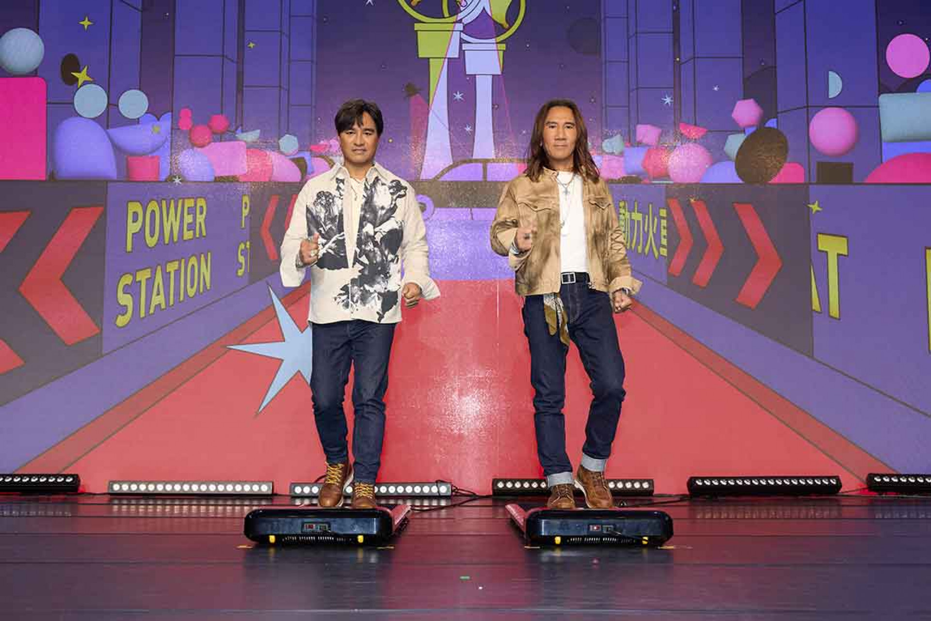 記者會上特別設計了「體力挑戰」環節