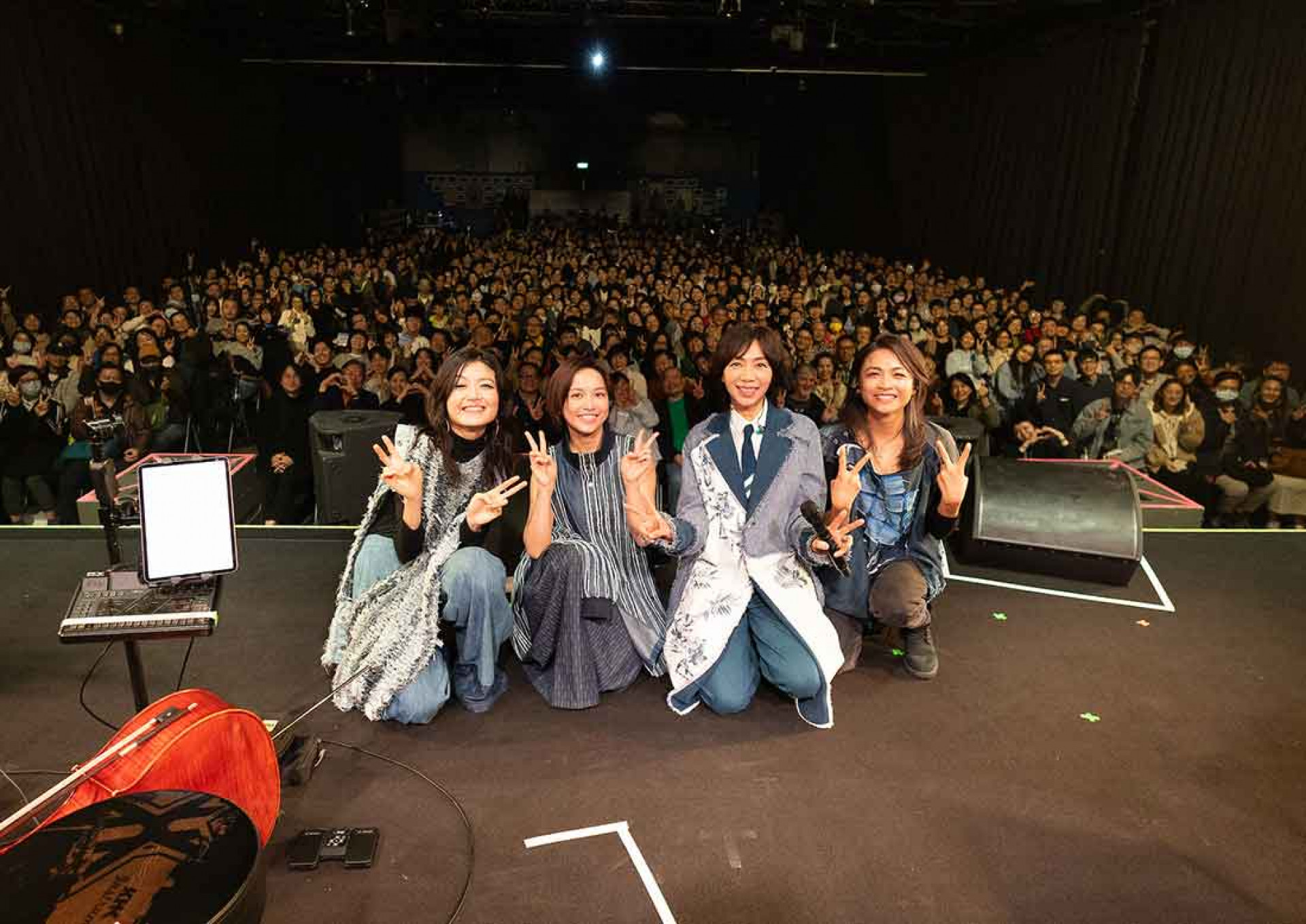 大合照-王榆鈞、楊庭禎、萬芳、賴雅芳(左至右)