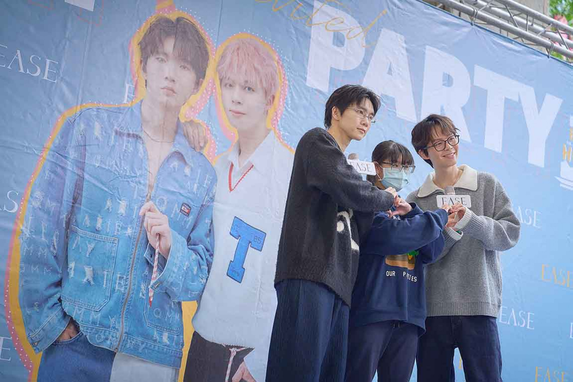 黃氏兄弟新歌〈祝你新年快樂〉春節必聽!瑋瑋想合作鄧紫棋圓夢!哲哲宣告朝演員邁進(EASE 香氛 提供)