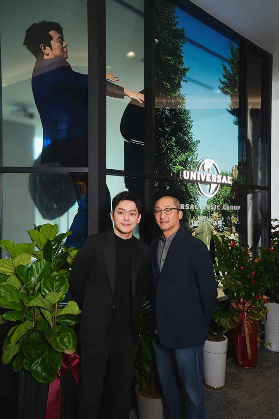 “小提琴家”曾宇謙 與 環球音樂臺灣董事總經理 謝定原