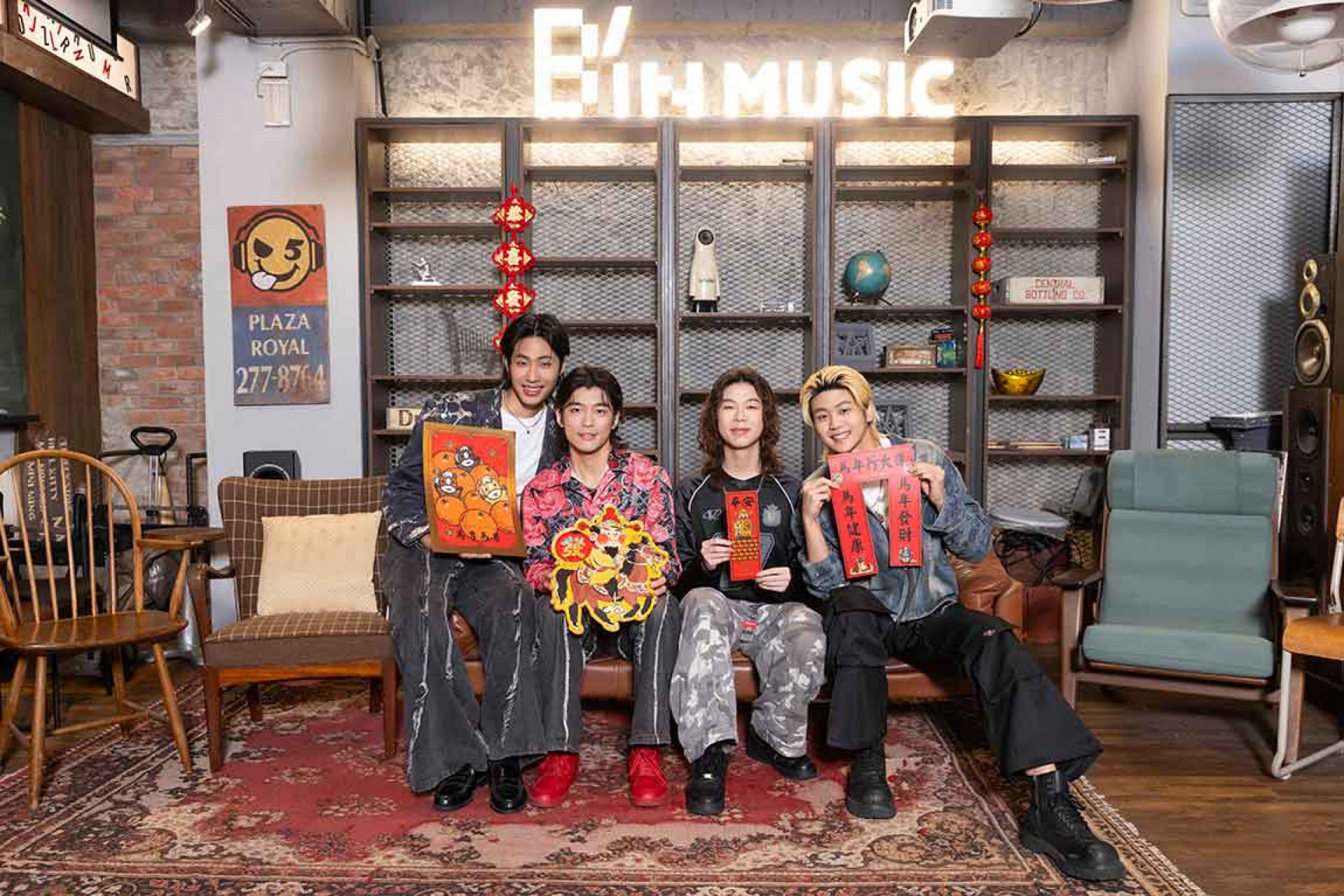 帕拉斯 PALLAS端喜氣年菜展現音樂與努力雙層魅力 第二張專輯、專場規劃全面展開。(相信音樂提供)