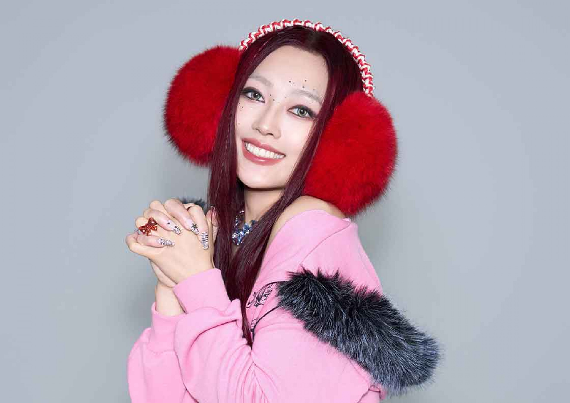 琟娜VERNA《來恭喜》洗腦攻頂 2026強運值直接拉滿