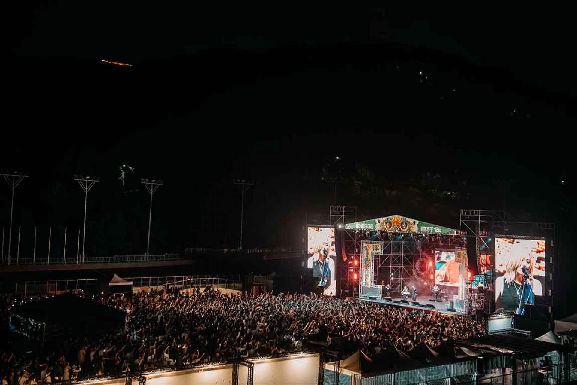 自由車場主舞台（浮現舞台）