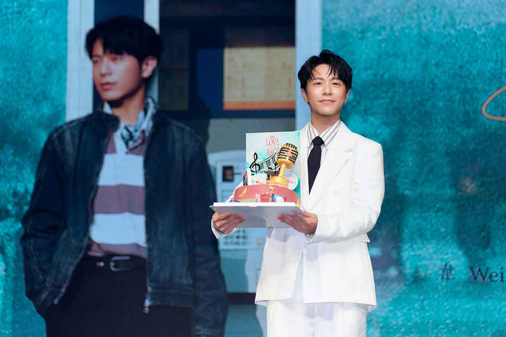 韋禮安「Hi, LOVE WEI BACK 2 U」新EP搶聽簽名會