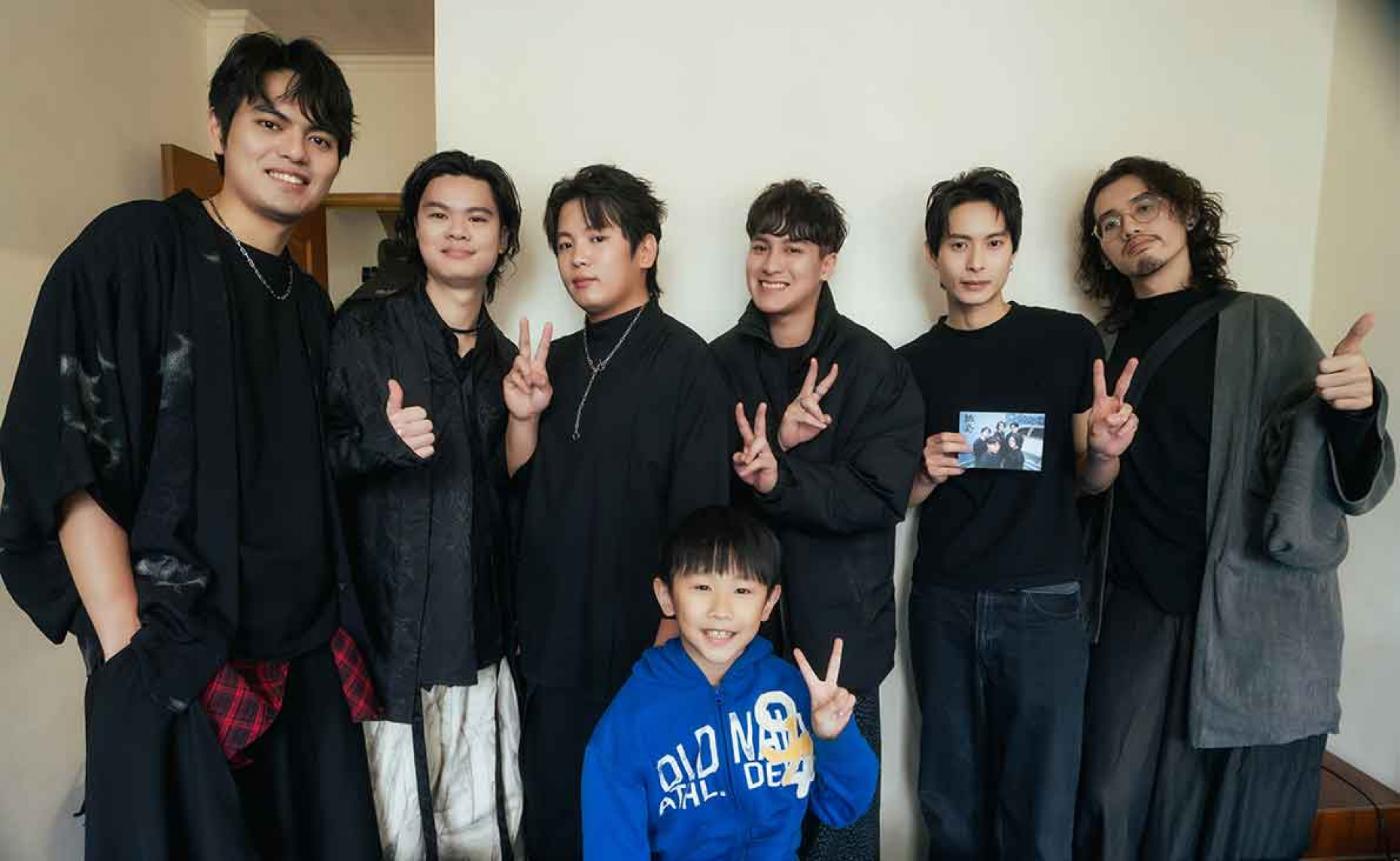 〈平凡的一天〉是紙鳶首次正式籌拍 MV 的作品