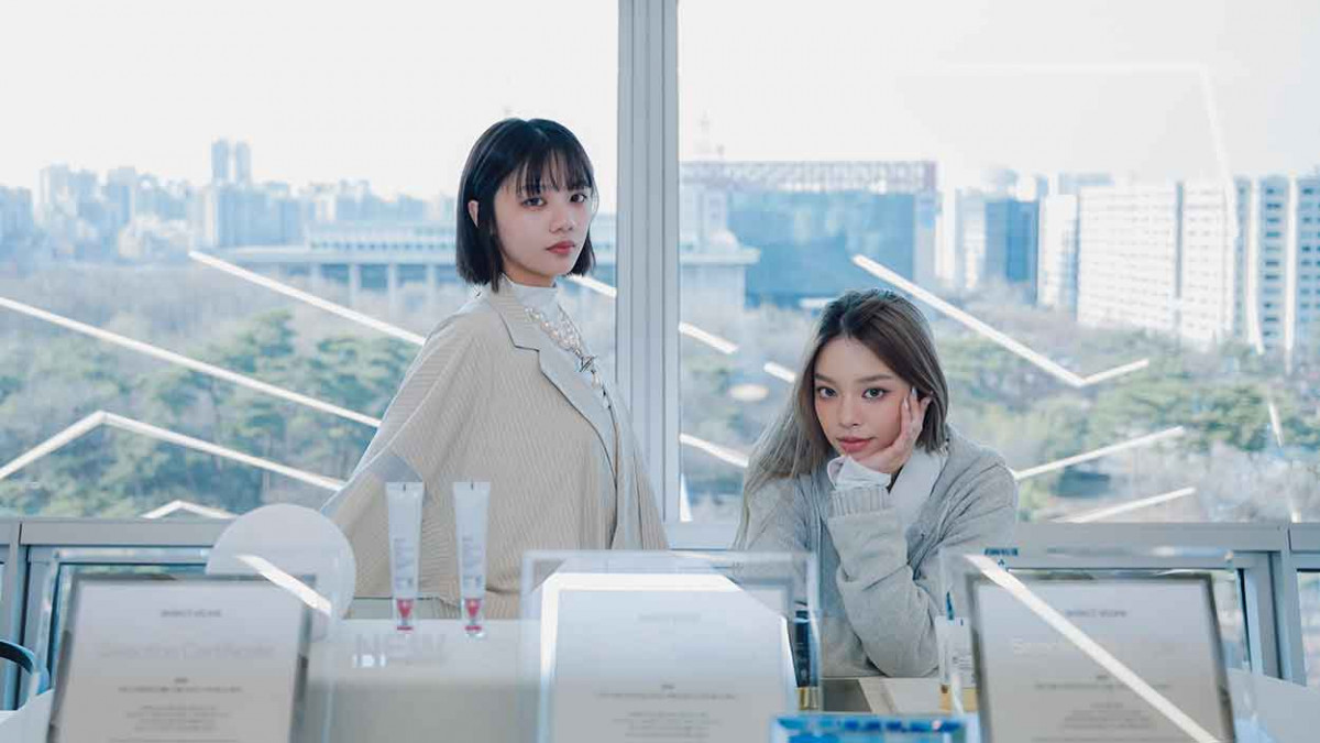 追隨 aespa WINTER 腳步！木木、babyMINT粼粼直擊AHC總部揭秘韓國女團保養真相