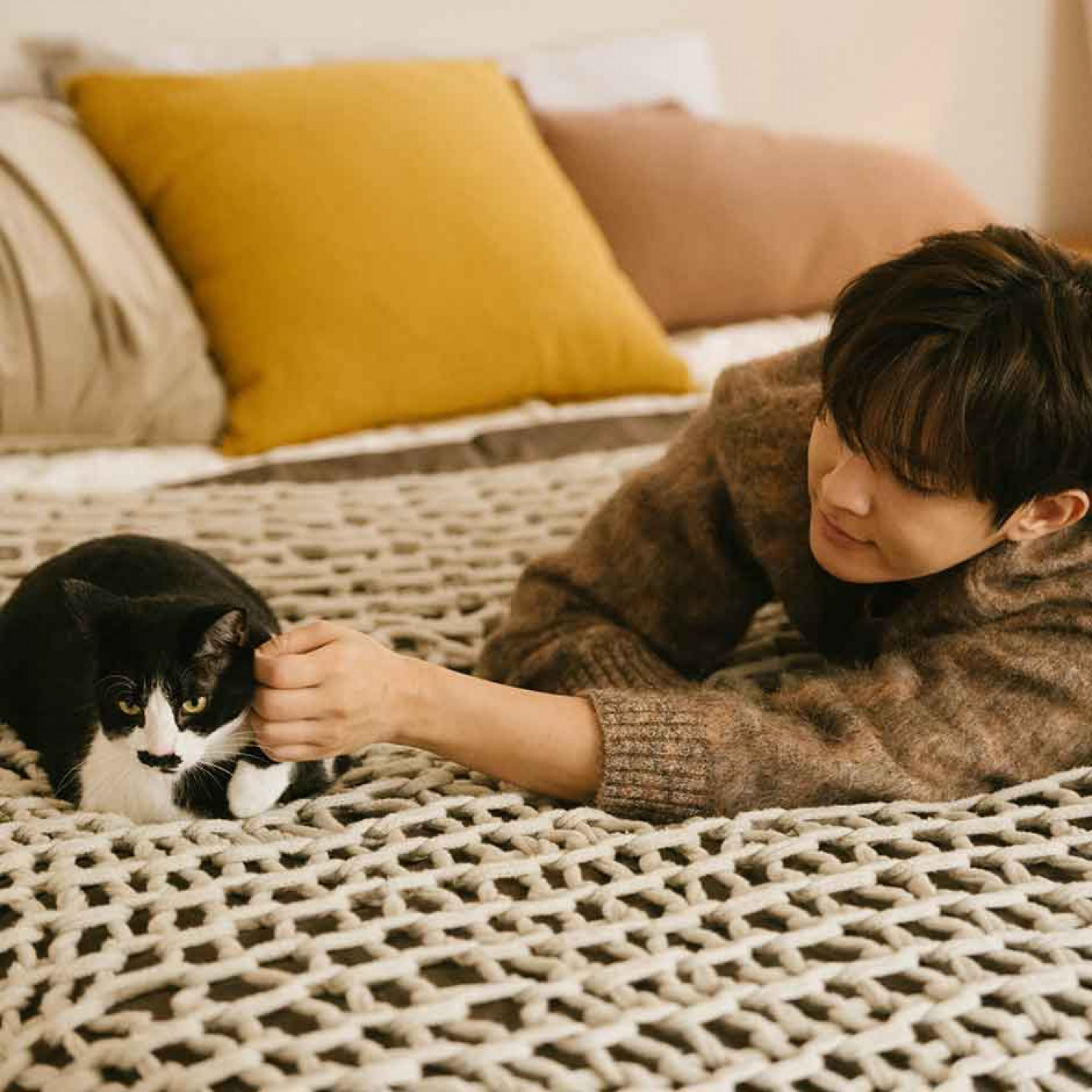 炎亞綸新歌〈家庭會議〉感性談毛孩與人的緣分:很多關係其實是命中注定!強求不來(晴空鳥提供)