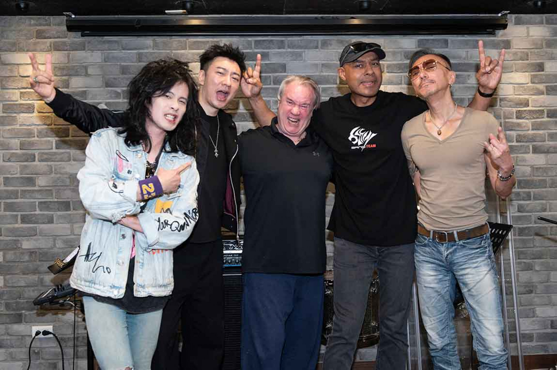 信樂團成軍24年《反派》再燃搖滾火焰