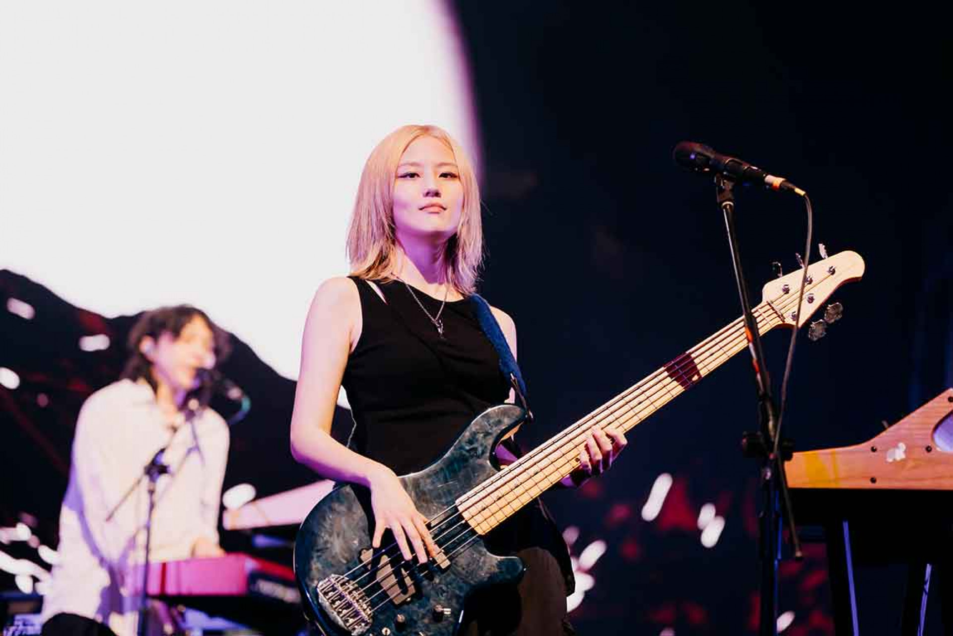 美秀集團貝斯手婷文 （浮現祭 EMERGE FEST 提供）