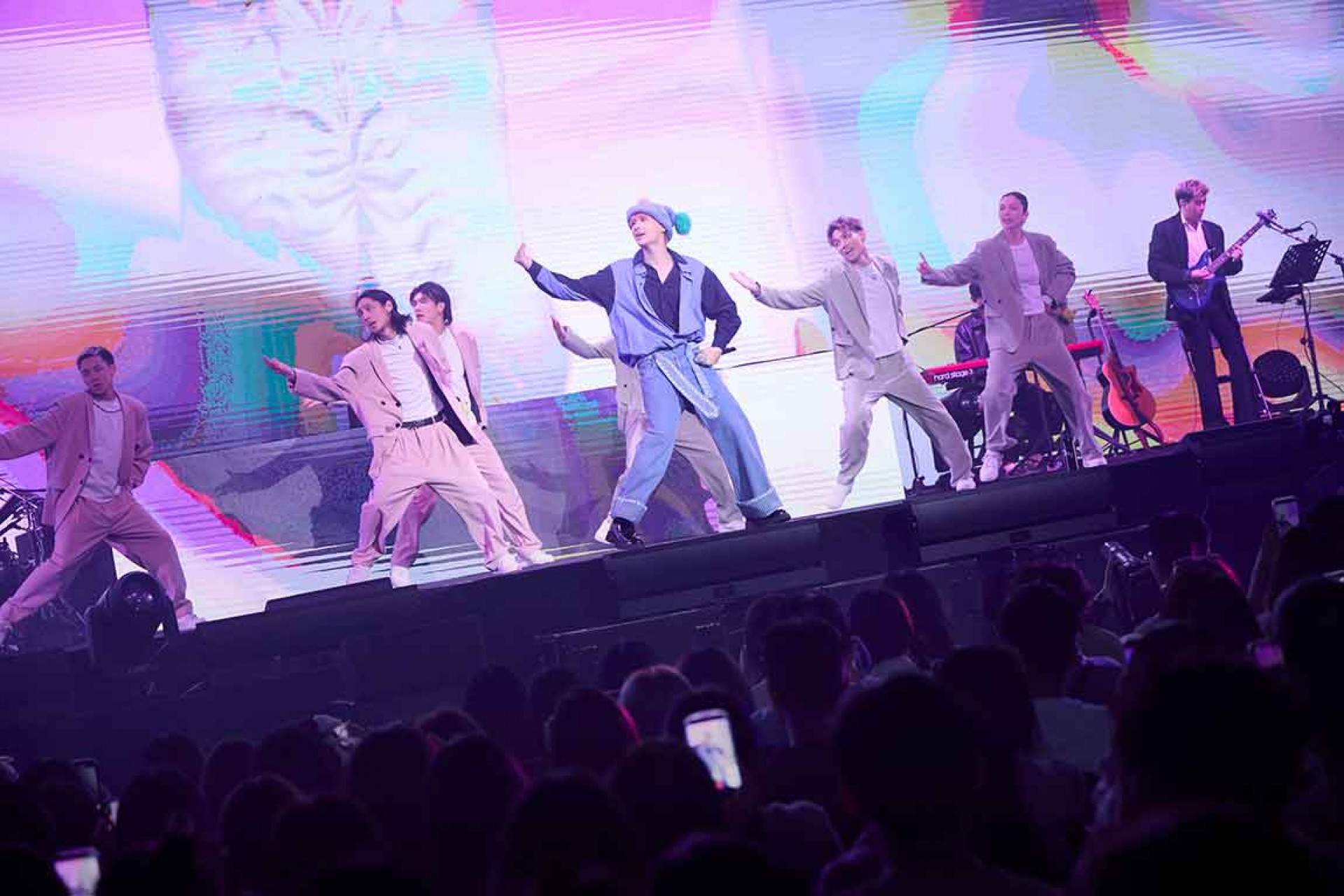 炎亞綸為歌迷重練舞蹈！炸翻高流 ( 晴空鳥 提供 )