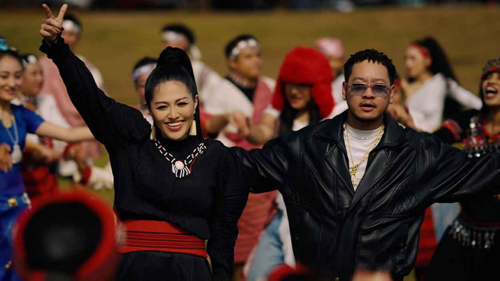 Kumu Basaw 姑慕·巴紹與 HenrV 共同創作回敬家鄉