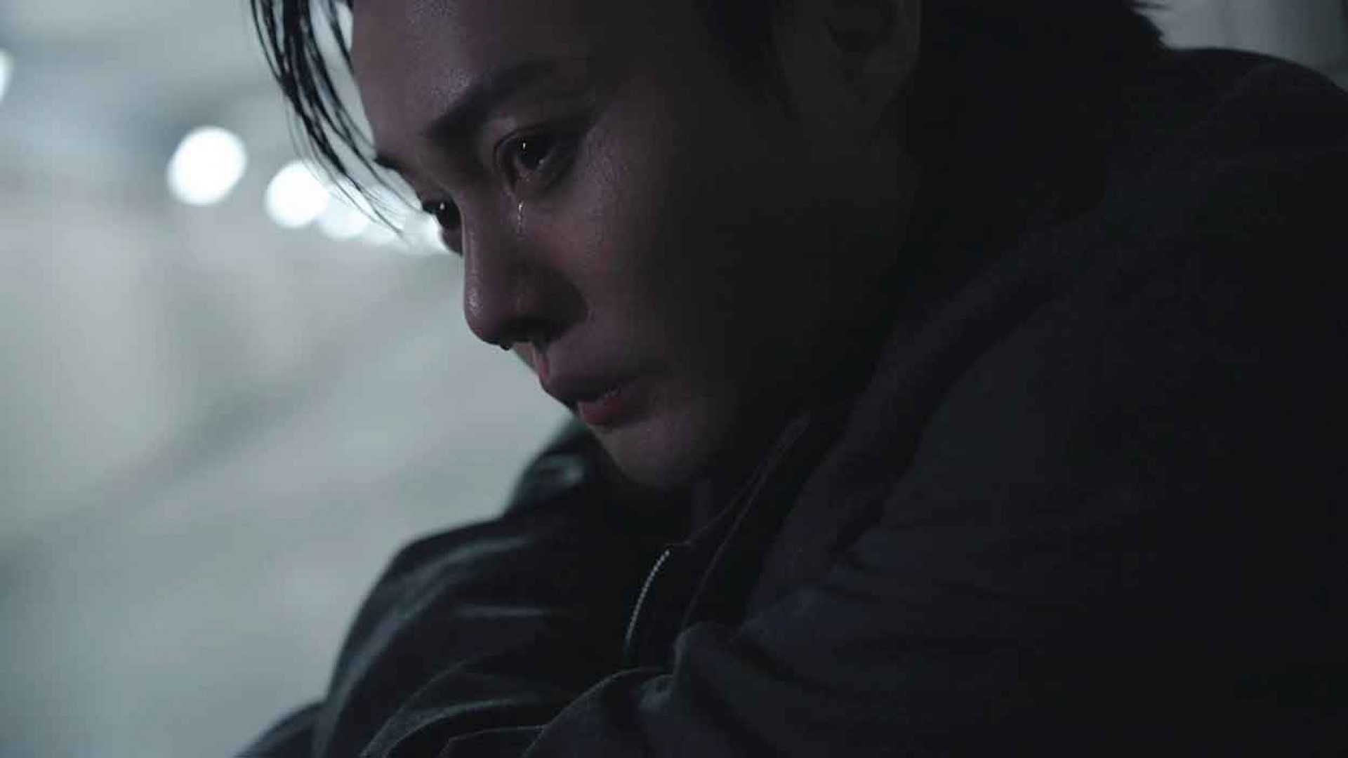 MV導演只請求一滴淚 許富凱秒入戲,表情傷痛、眼淚一滴滴落下一次過關!他笑稱:只是不想砸了戲劇獎場帝的招牌!