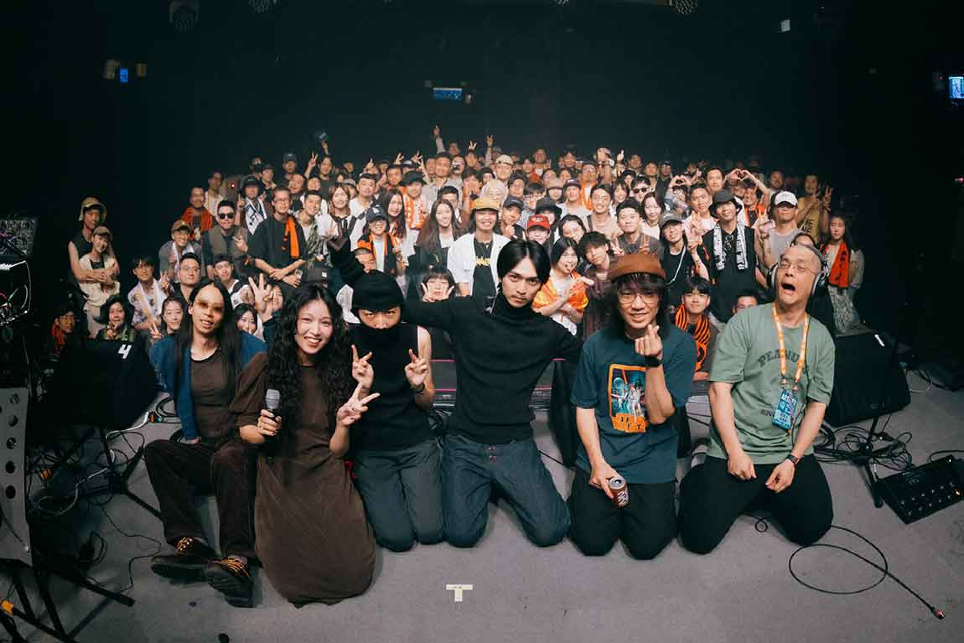 以「昭霖&甜吻吻」的完整編制帶來新歌首演,吸引滿場觀眾支持(提供:出日音樂)