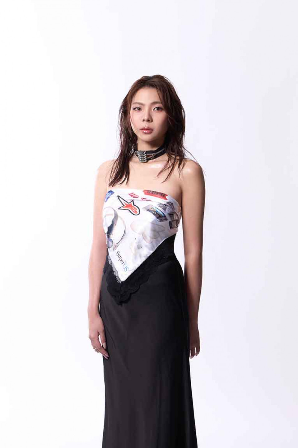 香港超有戲唱作女聲Yohee又熙 一改嗆辣風格 推療癒能量單曲〈Hush〉 0410數位上架