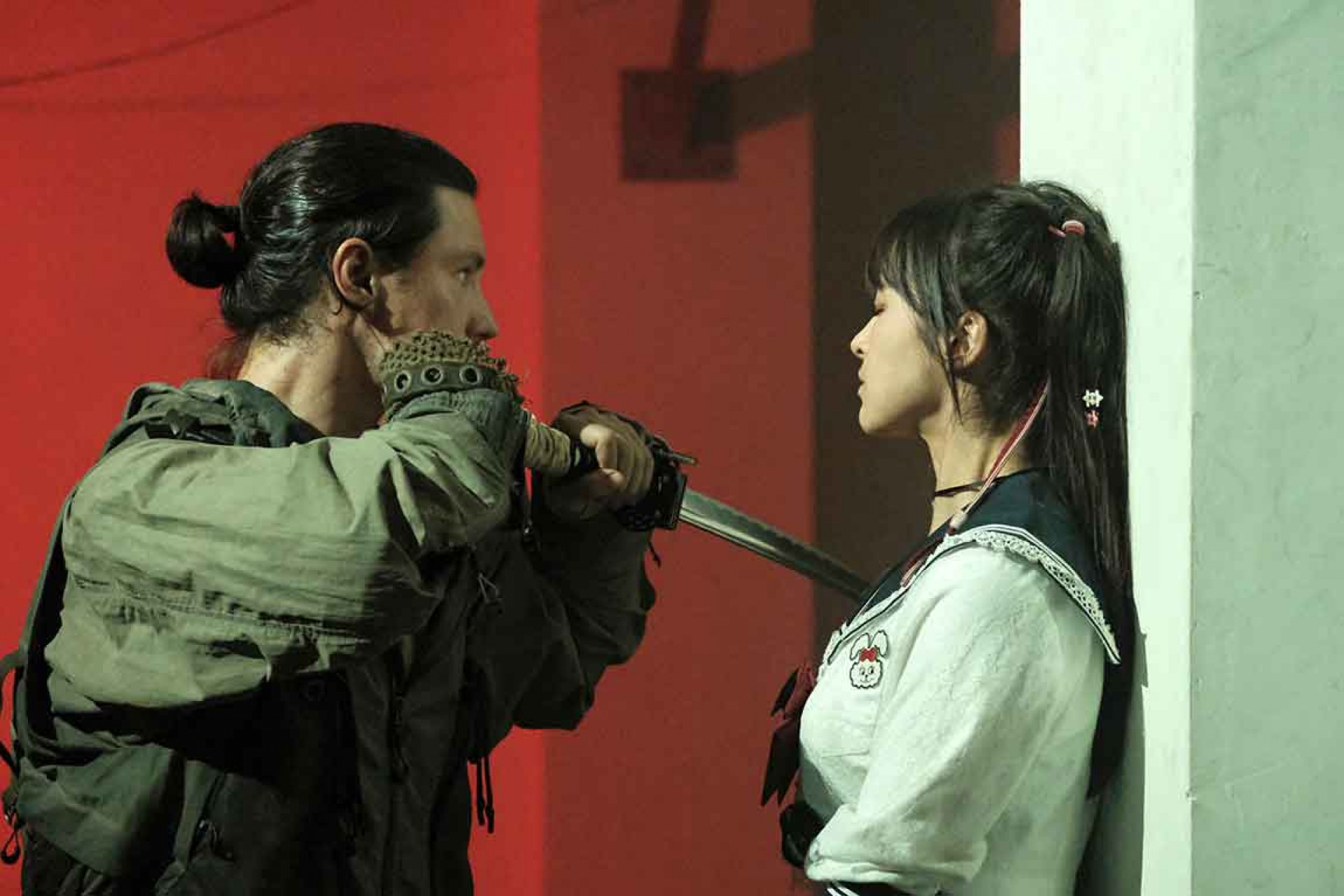 周厚安、夏朧被迫組隊。（殺戮天使電影提供）