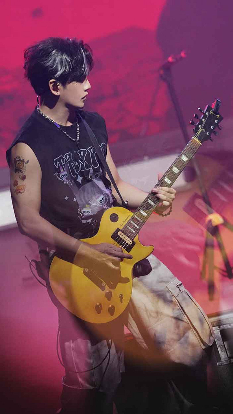 近期陳德修經常在社群發表過去「終極系列」的配樂彈奏