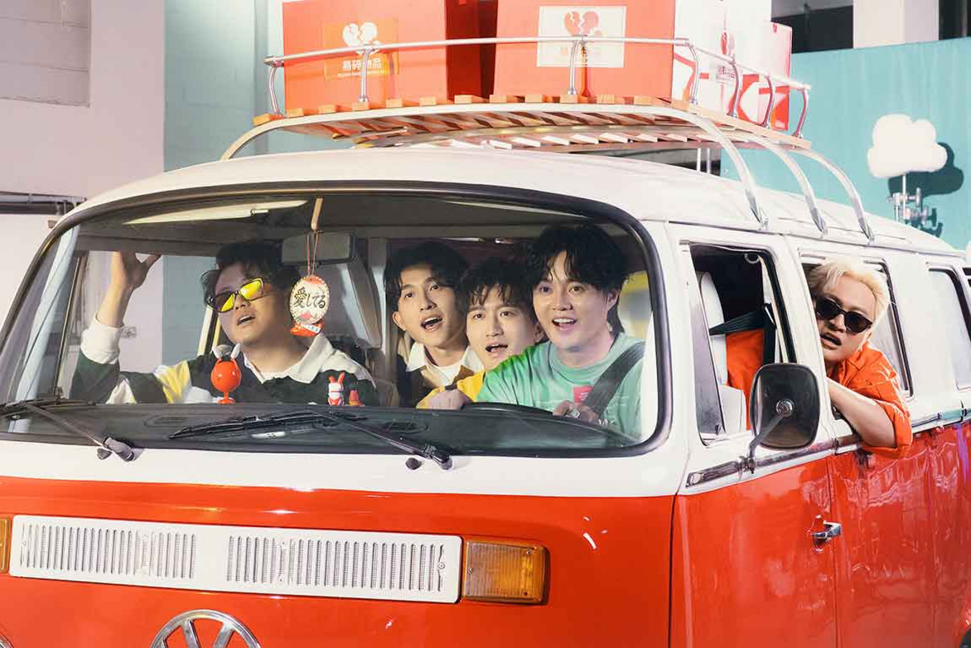 許富凱攜手icyball 冰球樂團抱復古浪漫情懷 金獎音樂人陳建瑋擔綱製作！ 