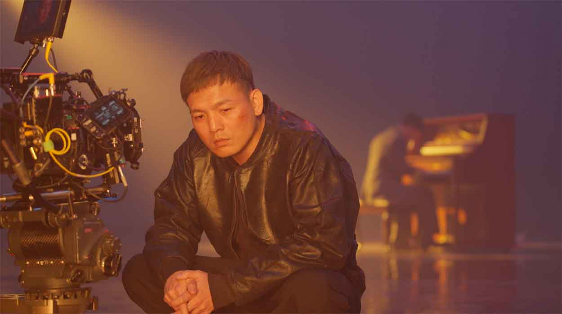 〈我愛你，再見〉春風唱出了「搖滾巨星」風格