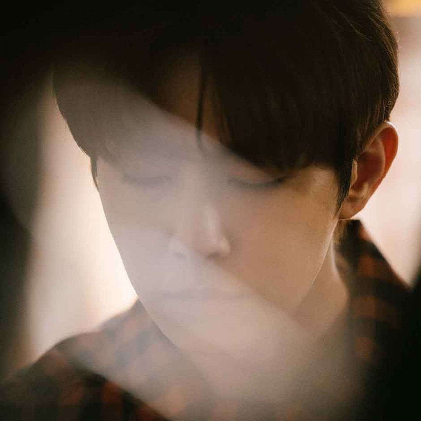 炎亞綸新歌〈退化的淚腺〉MV上架!自曝不愛完美臉:小缺陷才最迷人! (晴空鳥 提供)