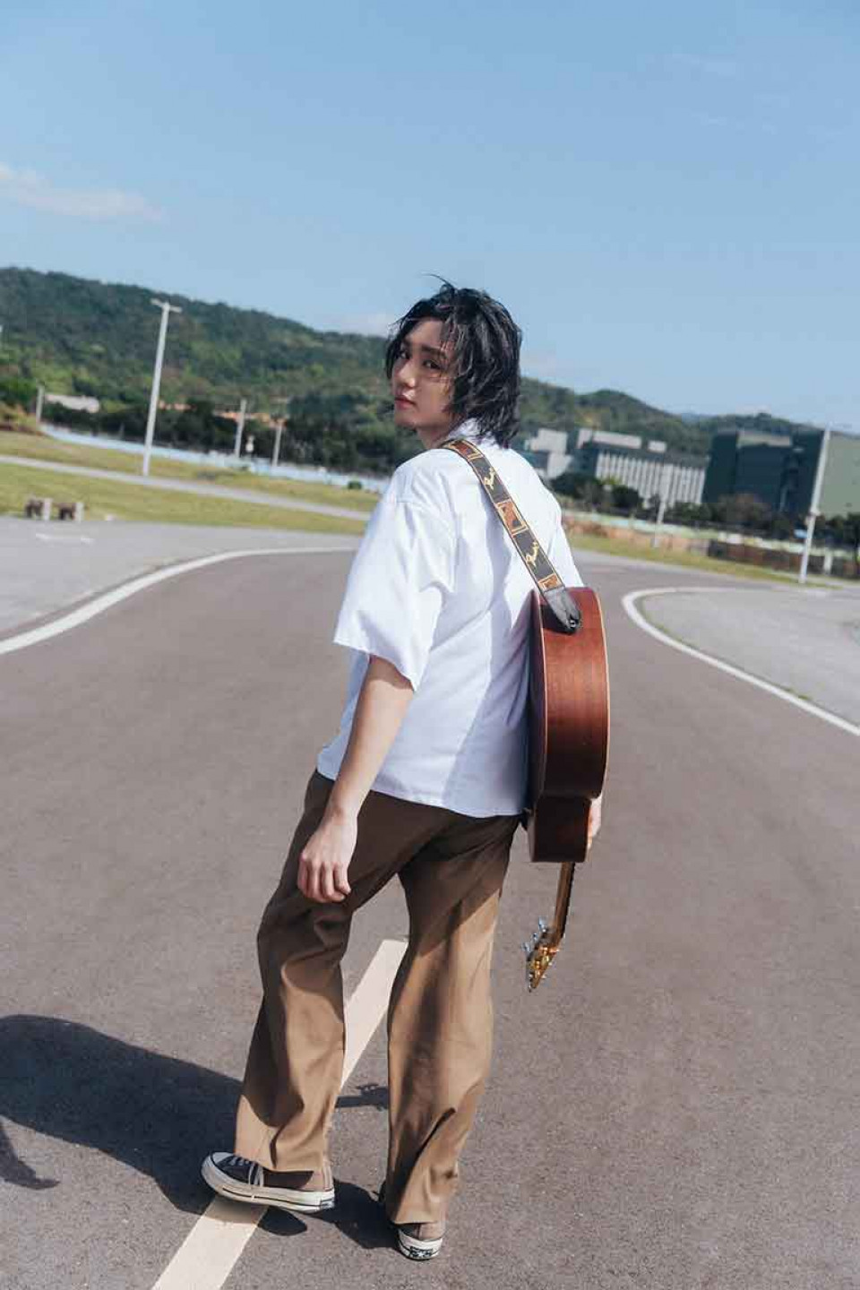 創作新人安小博 Amber 攜手新銳製作人邱宣凱,打造全新單曲。〈我要學會瞬間移動〉