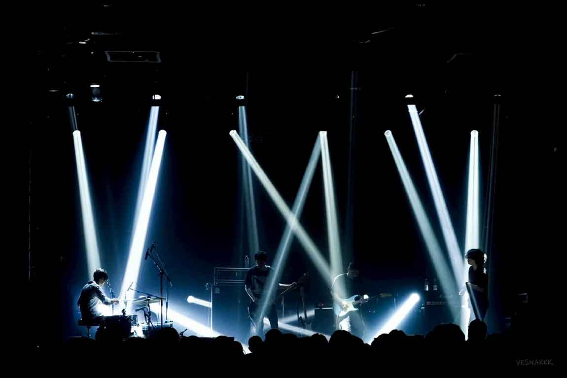 曾在第二屆大港開唱留下震撼身影、多次來台演出的日本指標性後搖滾樂團 te’