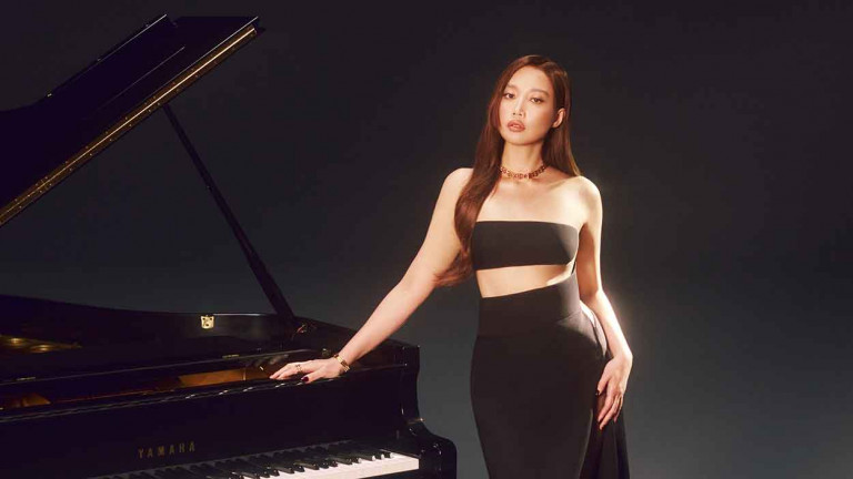 天生歌姬A-Lin迎接出道20週年 從幾百首DEMO精選20週年演唱會主題曲〈繞路〉