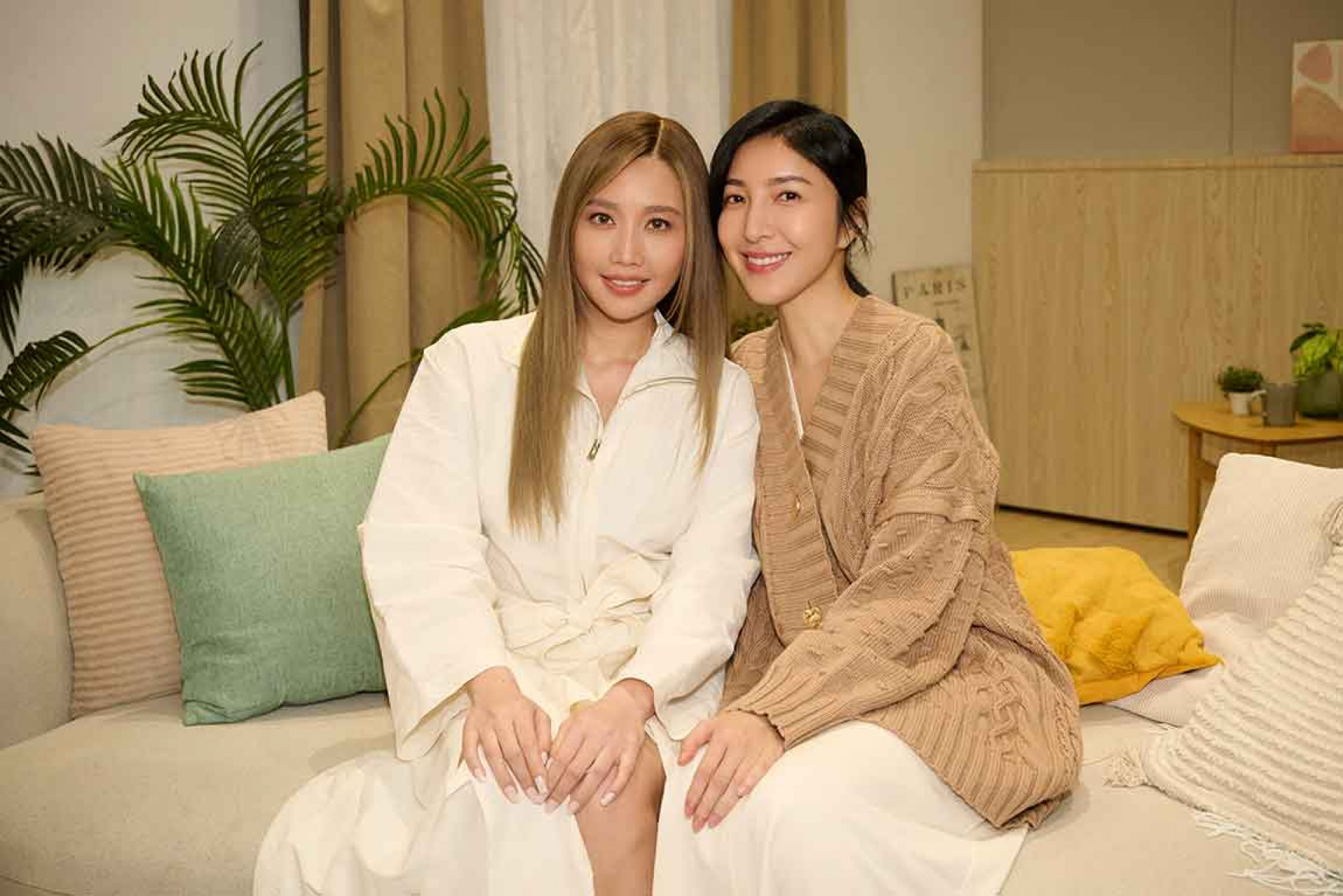 A-Lin(左起)、楊謹華