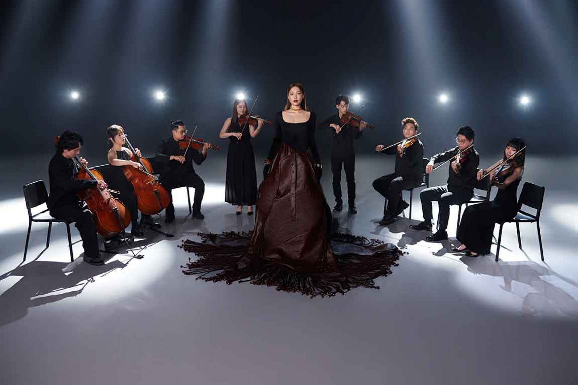 金曲歌后A-Lin出道20週年巡演主題曲〈繞路〉MV 0429上線