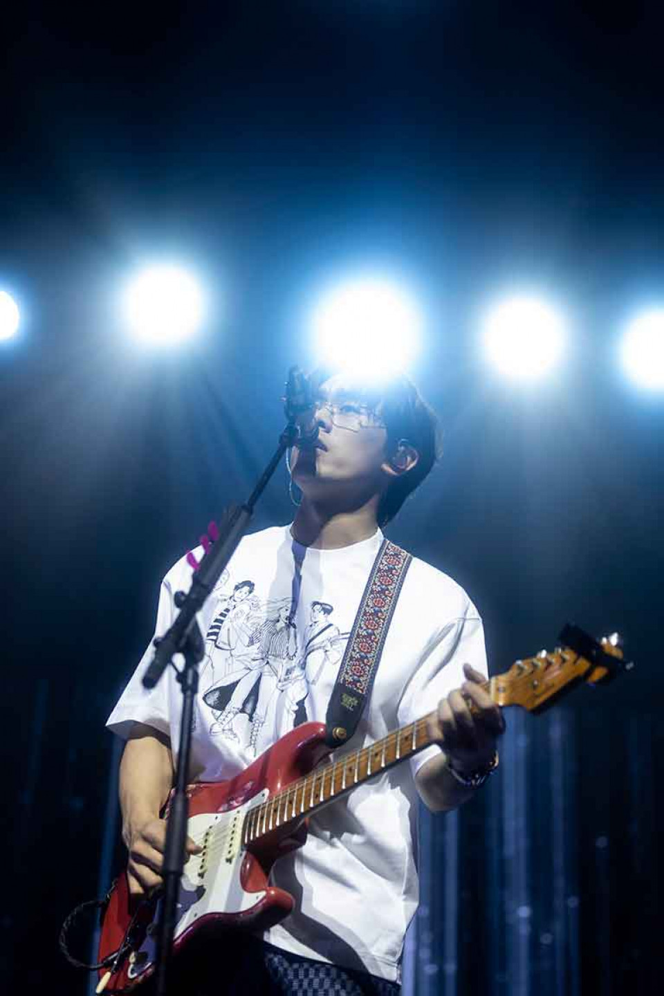 雲安「吹」起異國風!〈從沒去過巴塞隆納〉口哨藏密碼。(相信音樂提供)
