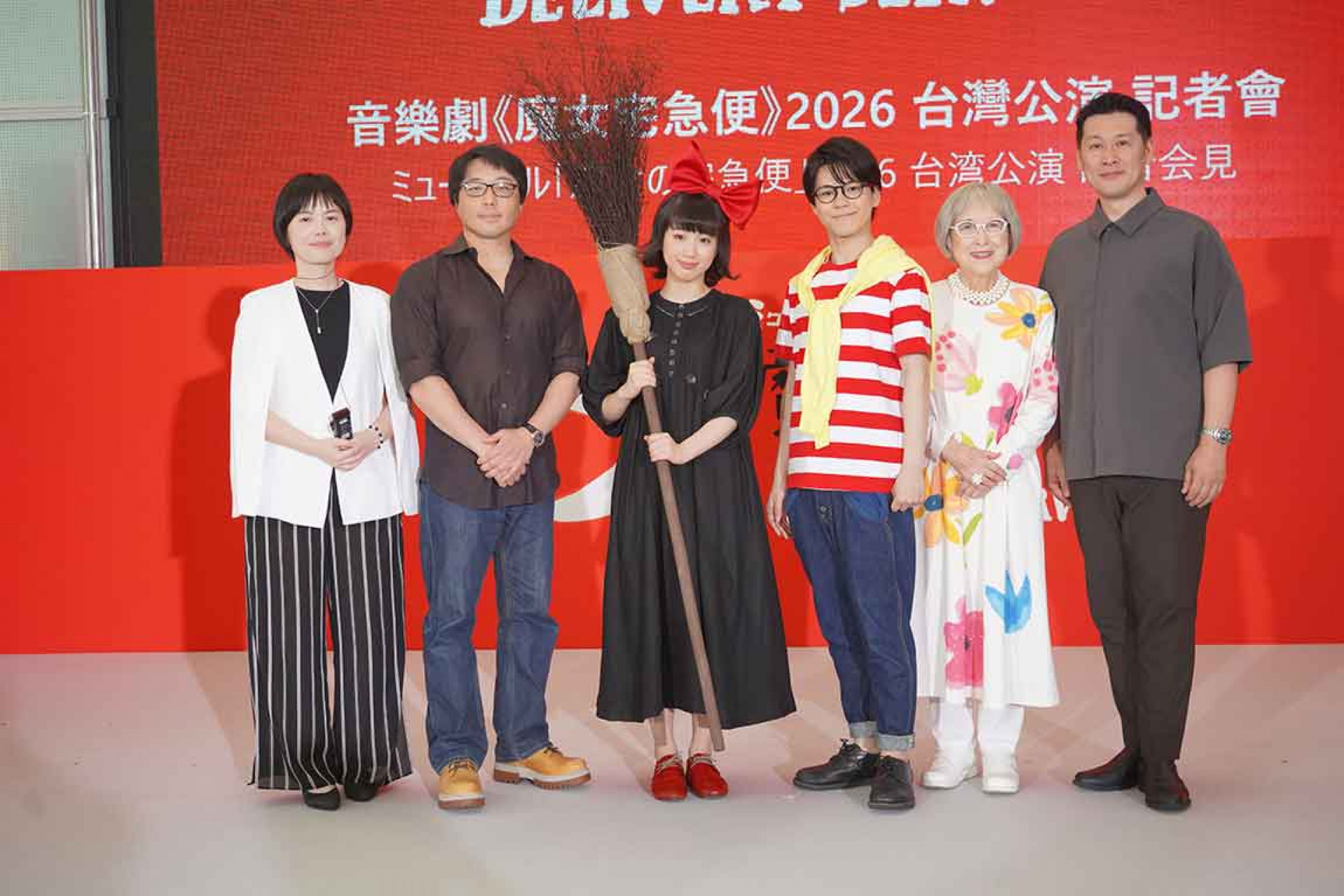 MNA與日本製作團隊合影，象徵台日表演藝術交流的重要篇章