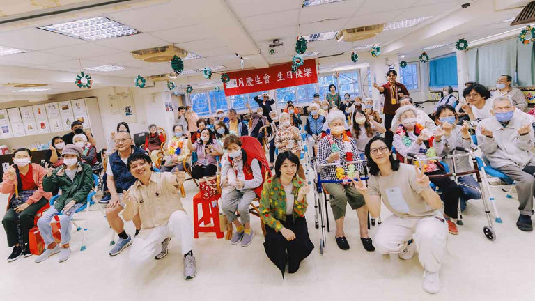 音樂品牌子皿 In Utero 攜樂團緩緩 Huan Huan 走入日照中心與地方社區 用音樂跨越世代隔閡